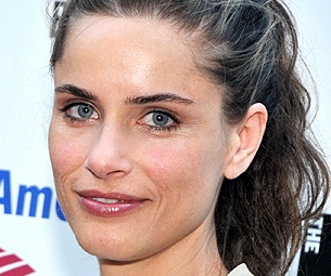 Amanda Peet and Laurie Metcalf Sign On for MCC's 2010-2011 Season