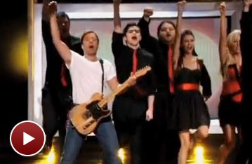 A Glee-ful Jimmy Fallon Kicks Off the Emmys in Style