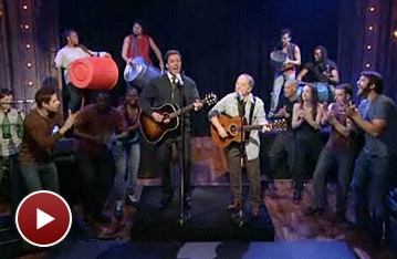 The Cast of Stomp Accompanies Paul Simon & Jimmy Fallon in a Rocking Rendition of 'Cecilia'