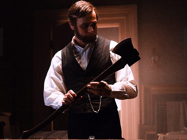 Watch Benjamin Walker Become an Ax-Wielding Abolitionist in Abraham Lincoln: Vampire Hunter