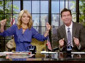 Check Out Seminar Star Jerry O’Connell as Co-Host of Live! With Kelly