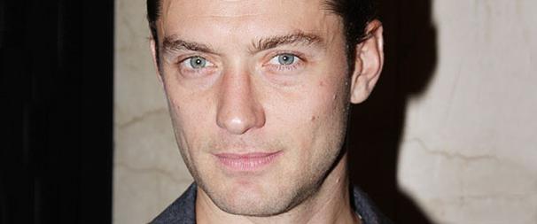Pictures Are Worth a Thousand Words, Words, Words as Jude Law Opens in Hamlet