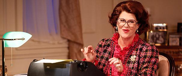 The Lady with All the Answers, Starring Judith Ivey, Extends Off-Broadway