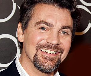 Alexander Hanson on Wooing an Oscar Winner in A Little Night Music