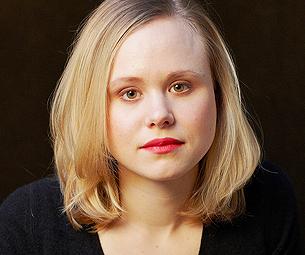 What's Up, Alison Pill? The Miracle Worker Star on Anne Sullivan and Milking it with Sean Penn