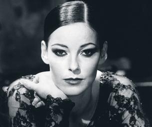 Ruthie Henshall Extends Stay in London's Chicago Through April