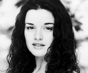 Dianne Pilkington Will Jump from London Cast of Wicked to The 39 Steps