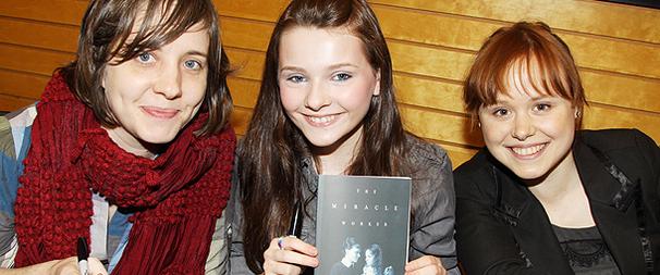 Abigail Breslin and Alison Pill's Miracle Trip to Barnes & Noble