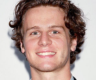 Jonathan Groff on BFF Lea Michele and How He's ‘Dying to Do Another Musical’ 