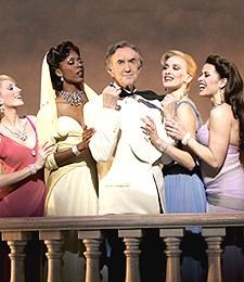 Jonathan Pryce Brings Critics Back to Dirty Rotten Scoundrels