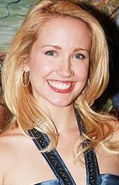 Anna Camp, Carolyn McCormick & More Join Broadway Cast of Equus