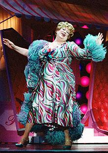 Hairspray Advances Closing Date to 1/4