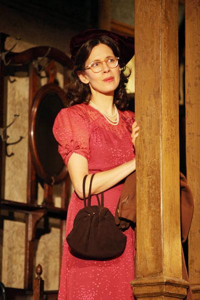 Show Photos – Brighton Beach Memoirs – Jessica Hecht