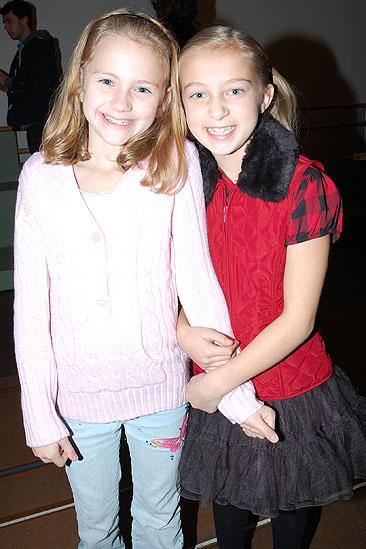 White Christmas 2009 meet and greet – Tori Heinlein – Madeleine Rose Yen
