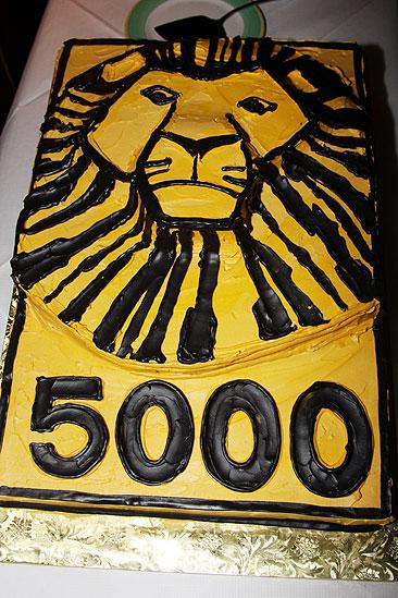 The Lion King Celebrates 5000 perfs – cake