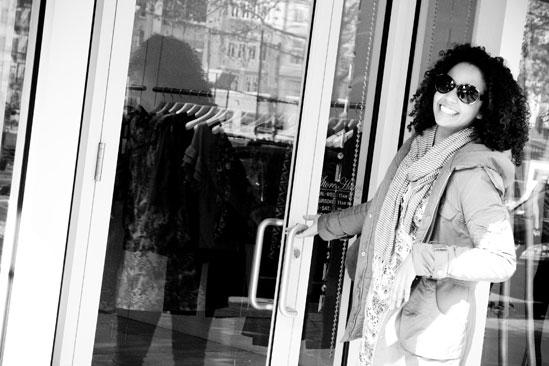 Ragtime shopping – Stephanie Umoh (door)