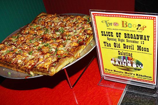 Finian's Rainbow Slice of Broadway - pizza