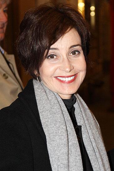First preview of God of Carnage new cast – Annie Potts