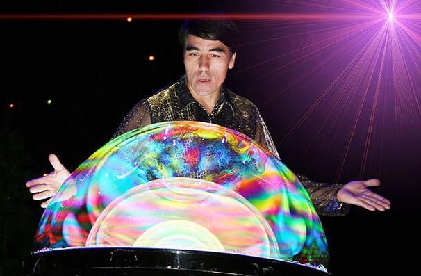 Gazillion Bubble Show - Show Photos - cast 1