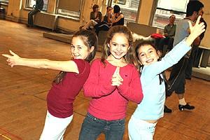 White Christmas Press Event 2005 - Danielle Milano - Katherine Doherty - Nicole Bocchi