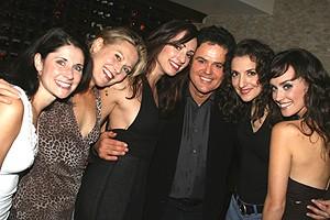 Photo Op - Donny Osmond Portrait at Tonys DiNapoli - Donny Osmond - Beauty chorus girls