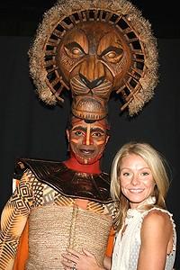 Photo Op - Kelly Ripa at Lion King - Kelly Ripa - Nathaniel Stampley