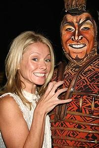 Photo Op - Kelly Ripa at Lion King - Kelly Ripa - Patrick Page