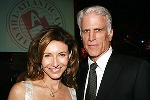 Photo Op - Atlantic Theater Company Spring Benefit 2007 - Mary Steenburgen - Ted Danson