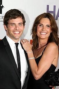 Photo Op - Hairspray movie premiere in New York - James Marsden - (wife) Lisa Linde