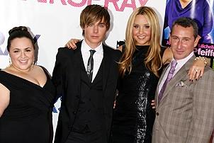 Photo Op - Hairspray movie premiere in New York - Nikki Blonsky - Zac Efron - Amanda Bynes - Adam Shankman