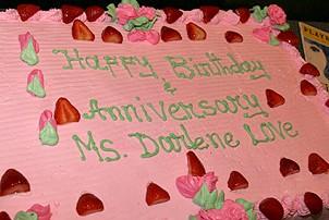 Photo Op - Darlene Love Birthday at Ellen's Stardust Diner - cake