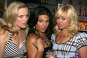 Photo Op - Lance Bass Opens in Hairspray on 5th Anniversary - Becky Gulsvig - Tracy Jai Edwards - Laura Bell Bundy