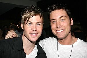 Photo Op - Lance Bass Opens in Hairspray on 5th Anniversary - Ashley Parker Angel - Lance Bass