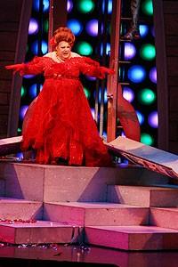 Photo Op - George Wendt in Hairspray - George Wendt - entrance 3