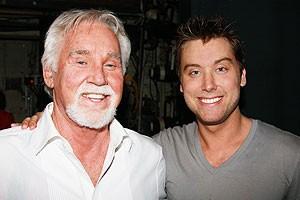 Photo OP - Kenny Rogers at Hairspray - Kenny Rogers - Lance Bass - 2