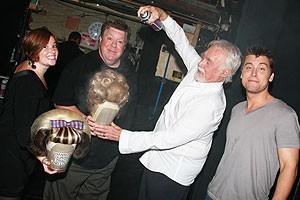Photo OP - Kenny Rogers at Hairspray - Shannon Durig - George Wendt - Kenny Rogers - Lance Bass - 2 (wig)