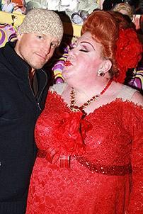 Woody Harrelson at Hairspray - Woody Harrelson - George Wendt (pucker up)