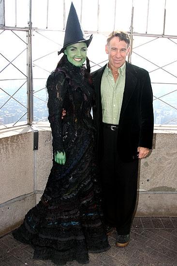 Wicked Day at the Empire State Building – Kerry Ellis – Stephen Schwartz