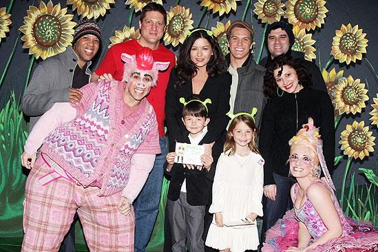 Catherine Zeta-Jones at Shrek the Musical – Catherine Zeta-Jones – Christopher Sieber – Carys – Dylan – Ensemble