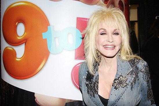 Dolly Parton at 9 to 5 – Dolly Parton