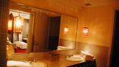 John Stamos Dressing Room - Bathroom after