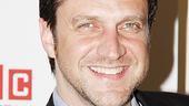 He&rsquo;s been concentrating on plays (Speed-the-Plow, The Homecoming), but Raul Esparza happily sings for MTC at the Plaza.