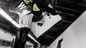 Wicked Grand Central – putting up a sign2