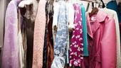 Megan Hilty backstage – clothes