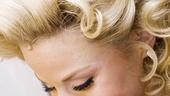 Megan Hilty backstage – barrette