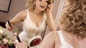 Megan Hilty backstage – mascara